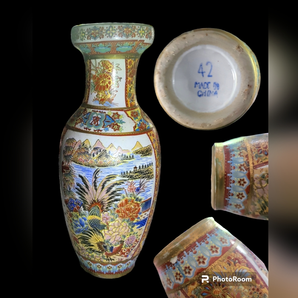 Vintage Porcelain Ceramic Peacock Peafowl Birds Lake Vase